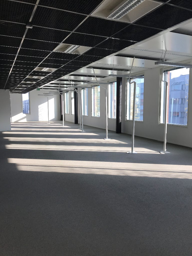 Itämerenkatu 23, toimistotilaa 4500 m2 kolmessa kerroksessa. 